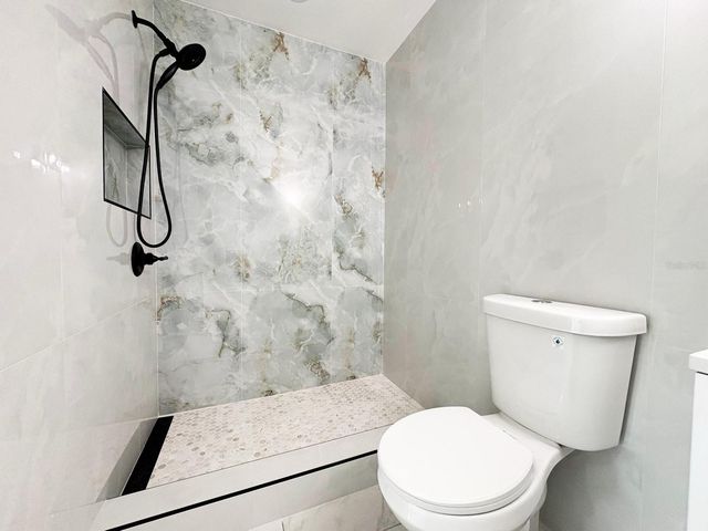 4148 DOLPHIN DRIVE 3, Tampa, FL 33617