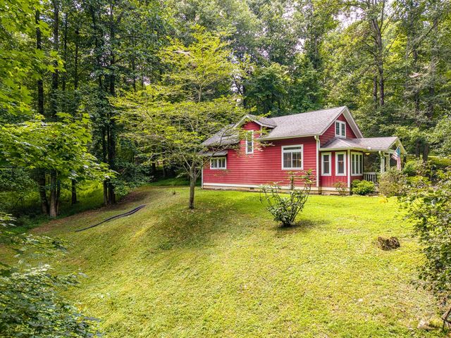120 Shenendoa Drive, Ellijay, GA 30540