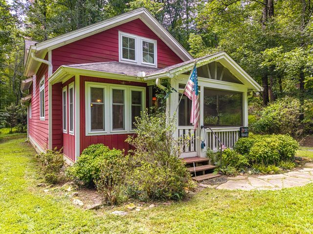120 Shenendoa Drive, Ellijay, GA 30540
