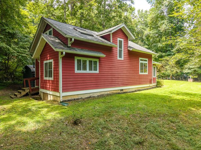 120 Shenendoa Drive, Ellijay, GA 30540