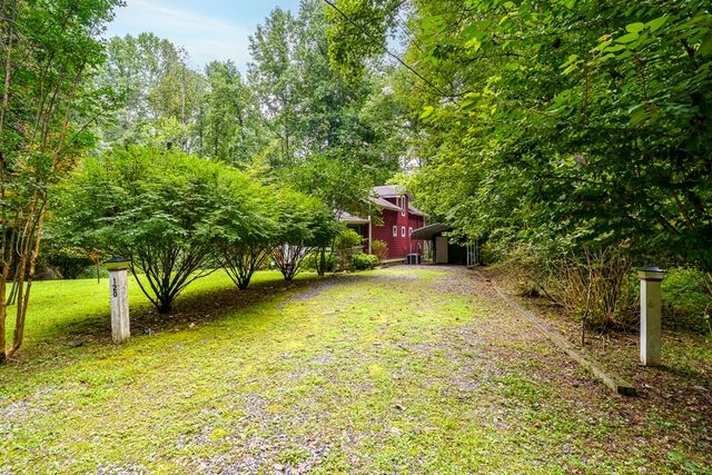 120 Shenendoa Drive, Ellijay, GA 30540