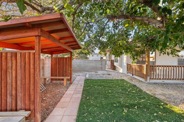 1532 35th Circle SE, Rio Rancho, NM 87124