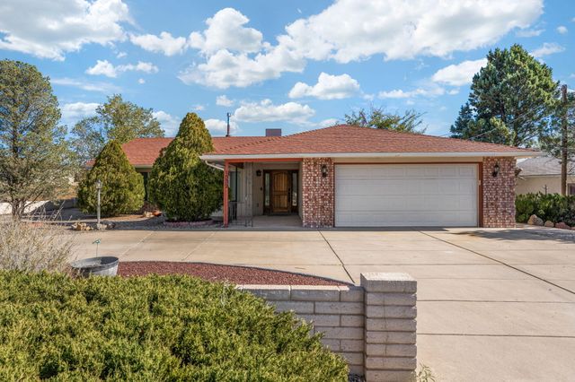 1532 35th Circle SE, Rio Rancho, NM 87124