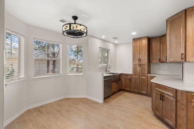 1532 35th Circle SE, Rio Rancho, NM 87124