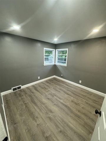 19138 Tireman Avenue, Detroit, MI 48228