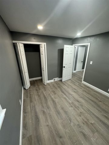 19138 Tireman Avenue, Detroit, MI 48228