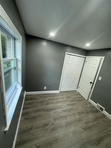 19138 Tireman Avenue, Detroit, MI 48228