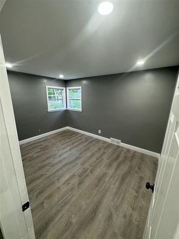 19138 Tireman Avenue, Detroit, MI 48228