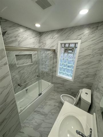 19138 Tireman Avenue, Detroit, MI 48228