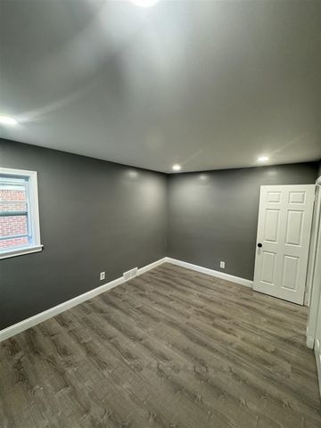 19138 Tireman Avenue, Detroit, MI 48228