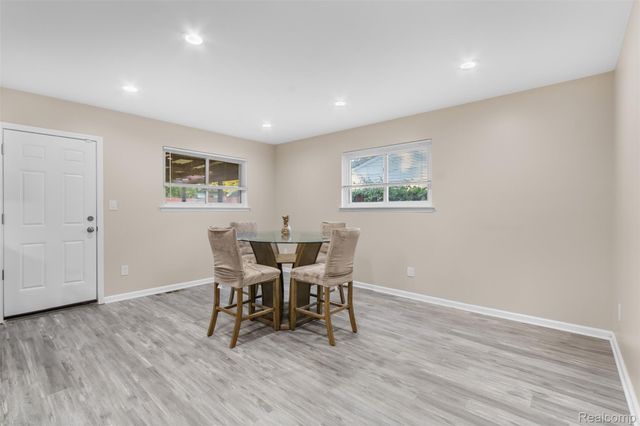 24840 Thorndyke Street, Southfield, MI 48033