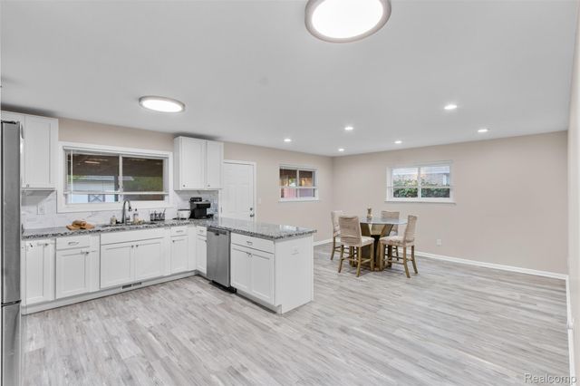 24840 Thorndyke Street, Southfield, MI 48033