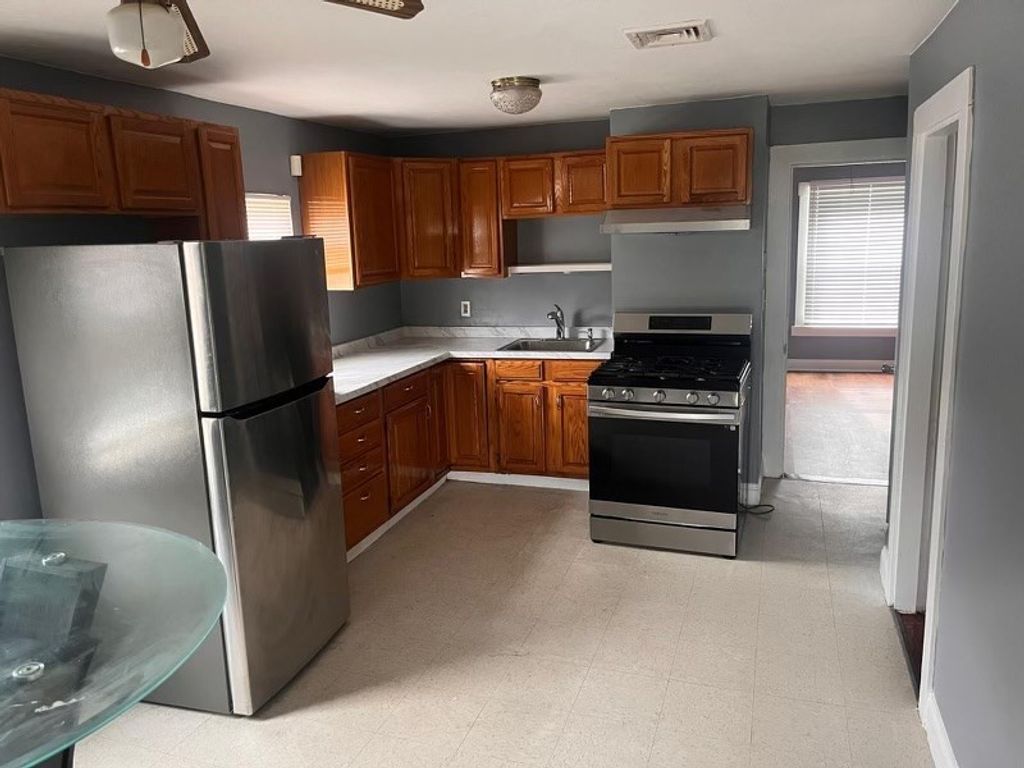 38 Curve 3, Brockton, MA 02302
