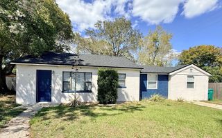 115 E CHESLEY AVENUE, Eustis, FL 32726
