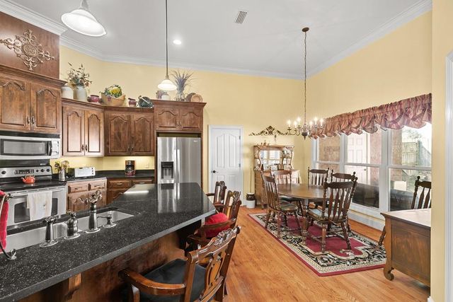 125 Habersham Dr, Dothan, AL 36301