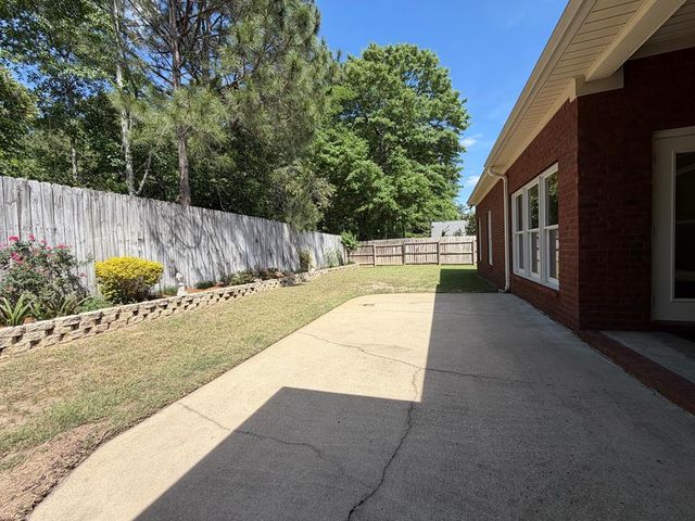 125 Habersham Dr, Dothan, AL 36301