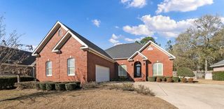 125 Habersham Dr, Dothan, AL 36301