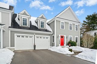 82 Pleasant Street 82, Medfield, MA 02052