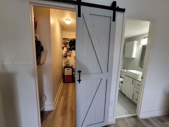 9320 Fontainebleau Blvd 510, Miami, FL 33172