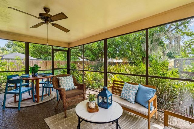 16509 ROUND OAK DRIVE, Tampa, FL 33618