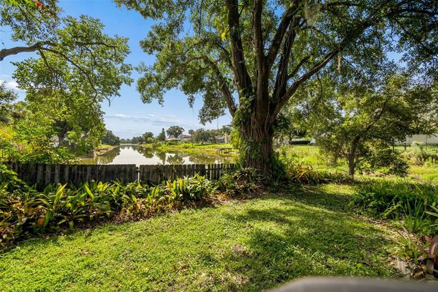 16509 ROUND OAK DRIVE, Tampa, FL 33618