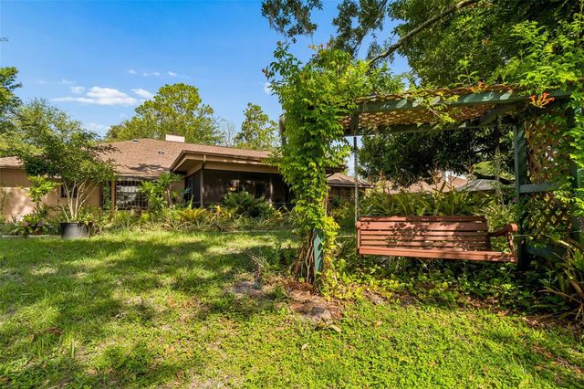 16509 ROUND OAK DRIVE, Tampa, FL 33618