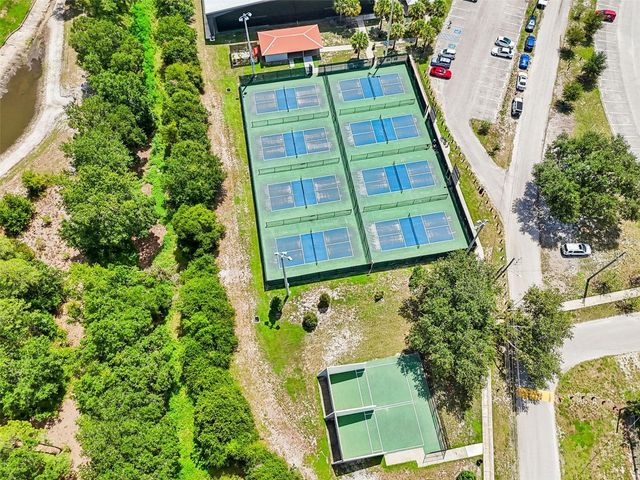 16509 ROUND OAK DRIVE, Tampa, FL 33618