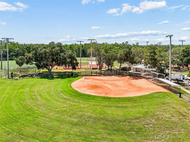 16509 ROUND OAK DRIVE, Tampa, FL 33618