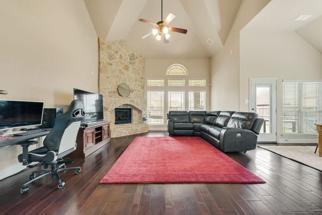 4817 Ellsworth Street, Mansfield, TX 76063