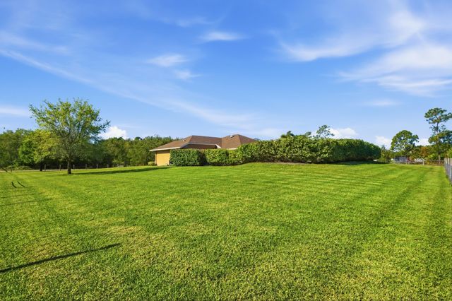 17791 44th Place N, The Acreage, FL 33470