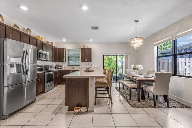 25354 SW 108th Ave, Homestead, FL 33032