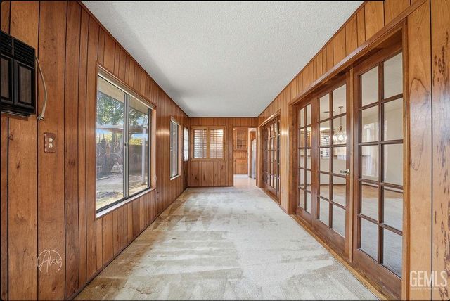 5401 Burning Tree Court, Bakersfield, CA 93309