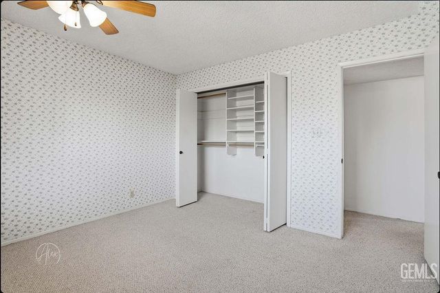 5401 Burning Tree Court, Bakersfield, CA 93309