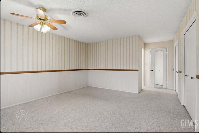 5401 Burning Tree Court, Bakersfield, CA 93309