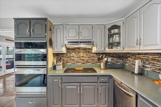 11648 Hixson Pike, Soddy Daisy, TN 37379