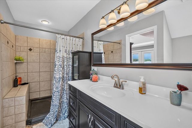 11648 Hixson Pike, Soddy Daisy, TN 37379