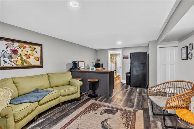 11648 Hixson Pike, Soddy Daisy, TN 37379
