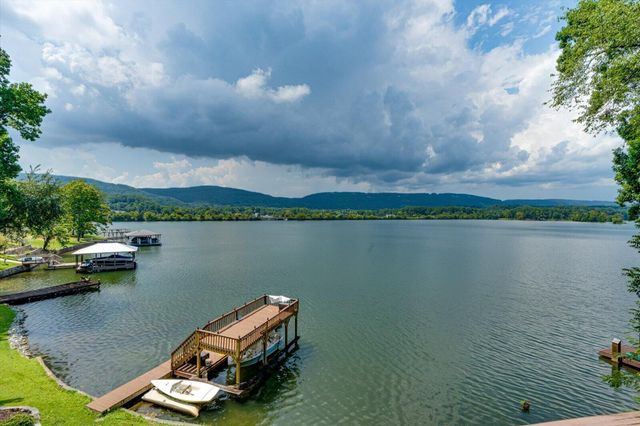 11648 Hixson Pike, Soddy Daisy, TN 37379