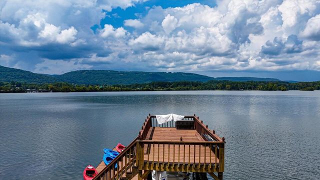 11648 Hixson Pike, Soddy Daisy, TN 37379