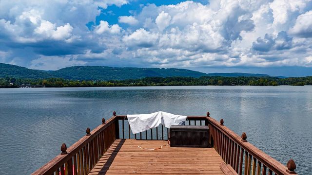 11648 Hixson Pike, Soddy Daisy, TN 37379