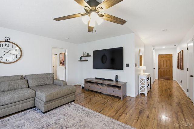 1194 Bugle Bluff Court, Lebanon, OH 45036