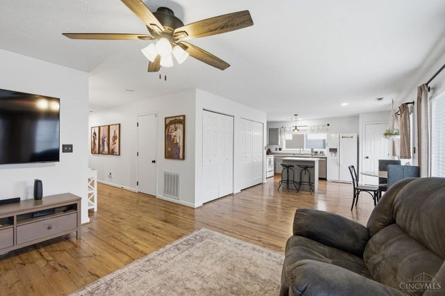 1194 Bugle Bluff Court, Lebanon, OH 45036