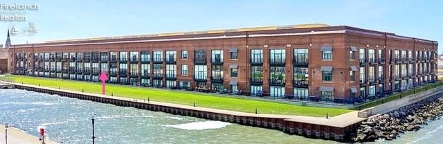 401 W Shoreline Dr Unit 233, Sandusky, OH 44870