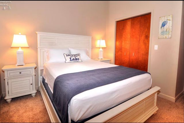 401 W Shoreline Dr Unit 233, Sandusky, OH 44870