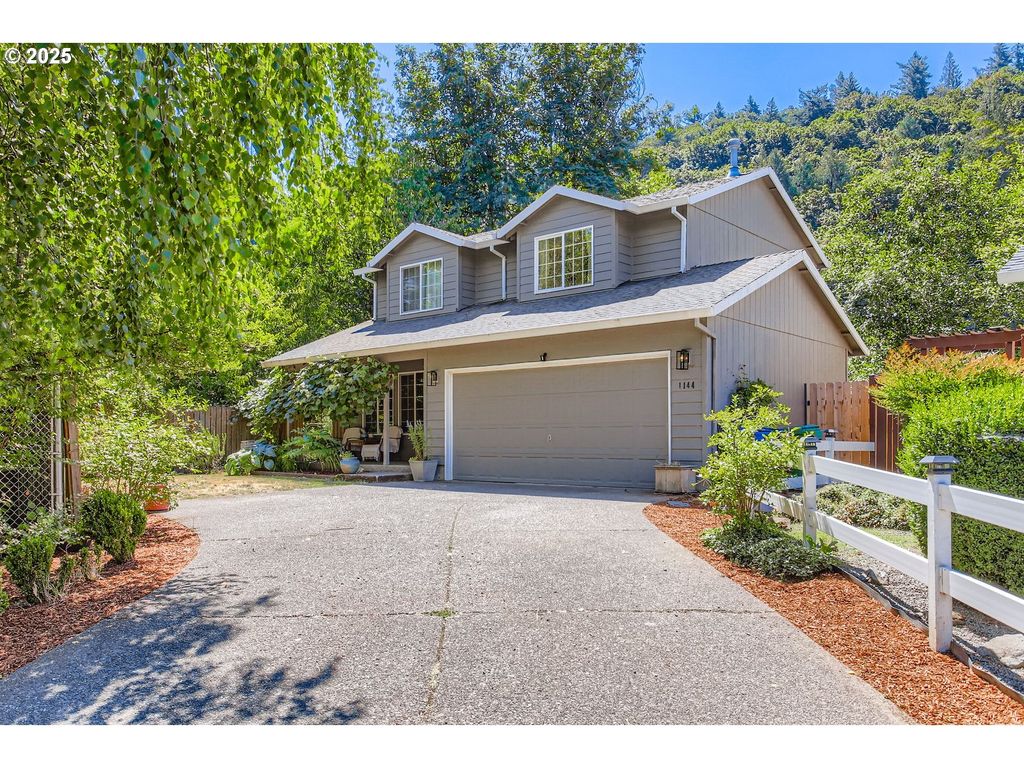 1144 Sw IVORY Loop 35, Gresham, OR 97080