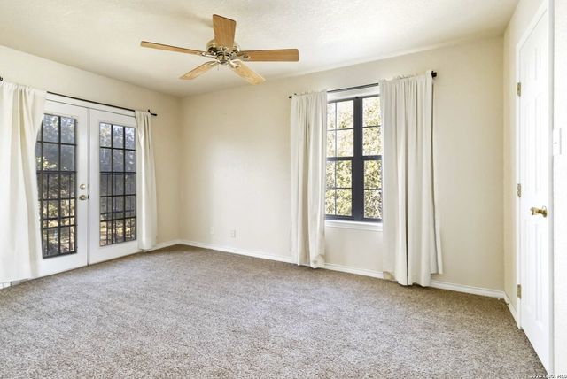 217 SKY VIEW DR, Adkins, TX 78101