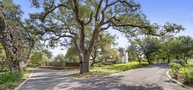 217 SKY VIEW DR, Adkins, TX 78101