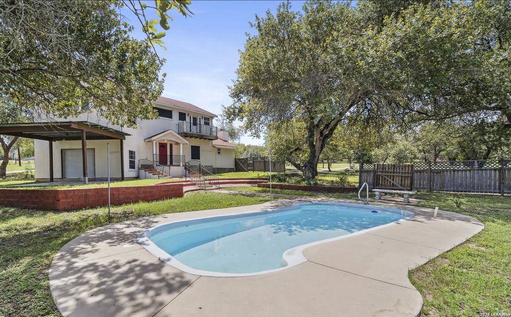 217 SKY VIEW DR, Adkins, TX 78101