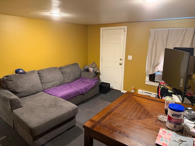 19 Lafrance Ct, New Bedford, MA 02740