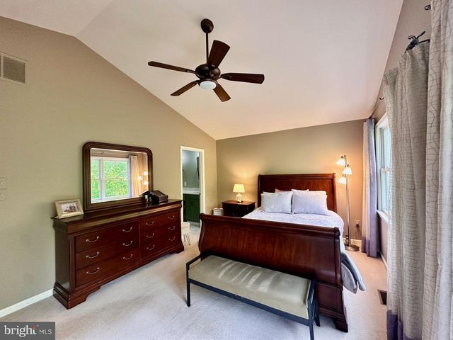 7929 VALLEYFIELD DR, Springfield, VA 22153